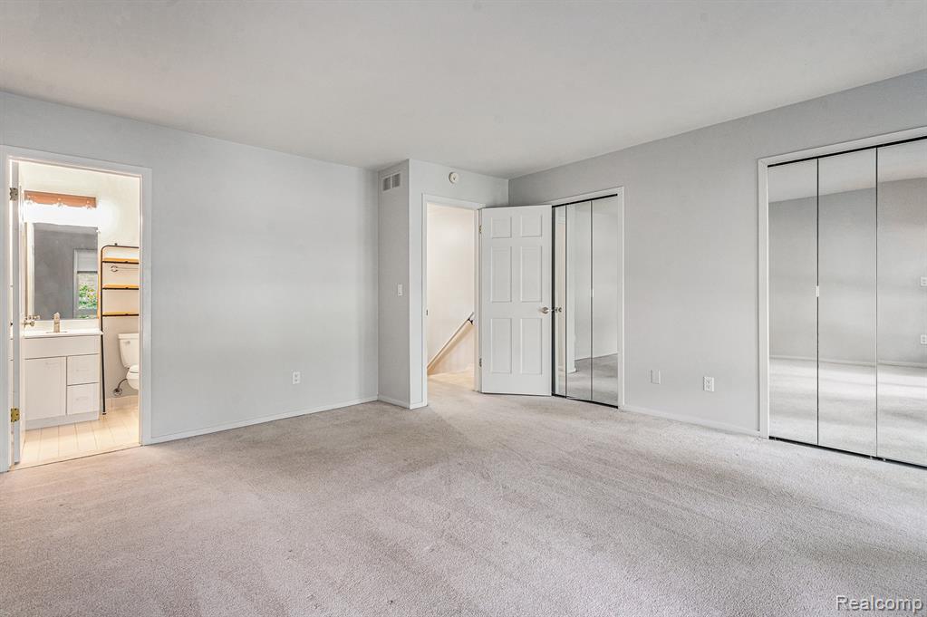 1090 Greenhills Drive, Ann Arbor, MI 48105 — Photo 15