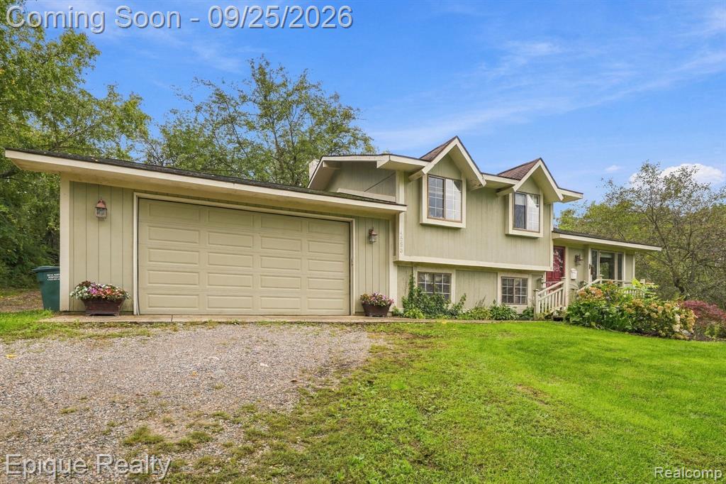 4585 Shifman Road - Photo 2