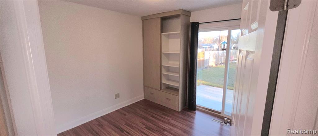 5399 Kreger Street, Sterling Heights, MI 48310 — Photo 26