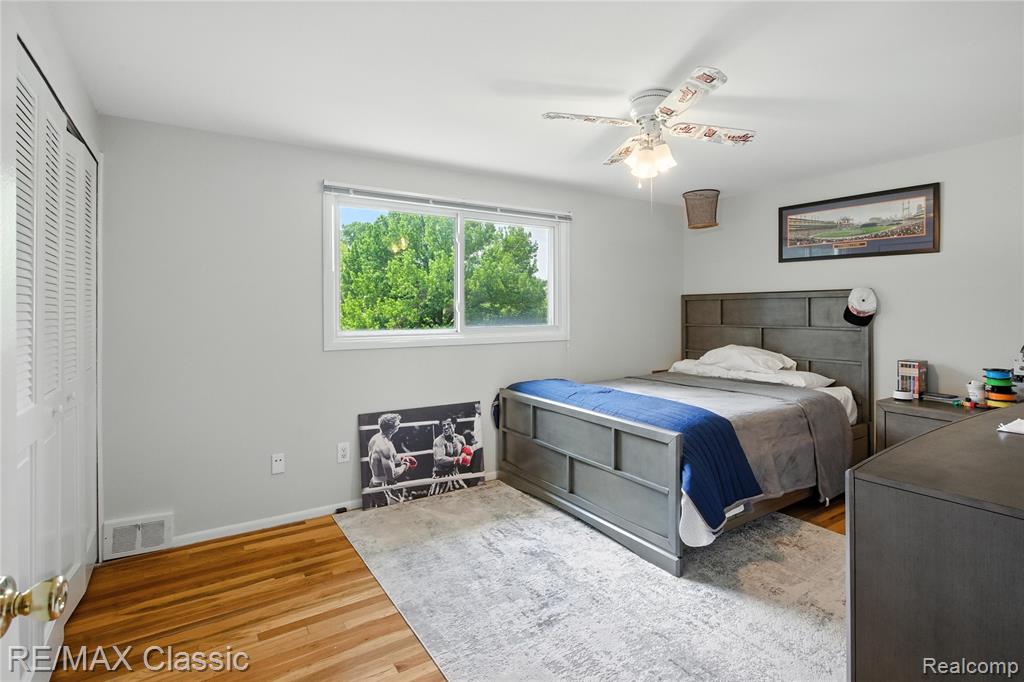 7027 Beverly Crest Drive, West Bloomfield, MI — Photo 16