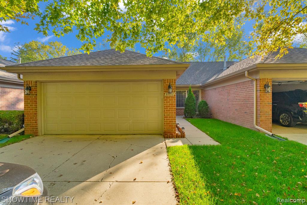 51118 Courtyard Drive, Chesterfield, MI 48047 — Photo 2