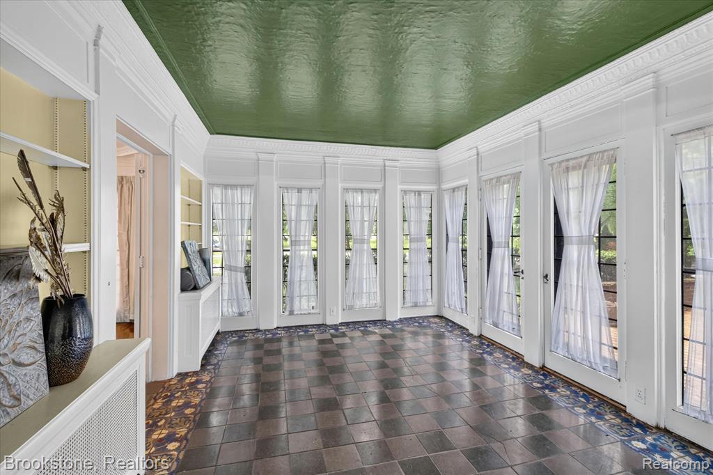 1735 Lincolnshire Drive, Highland Park, MI 48203 — Photo 17