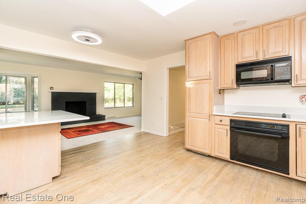 751 Troywood Drive, Troy, MI 48083 — Photo 14