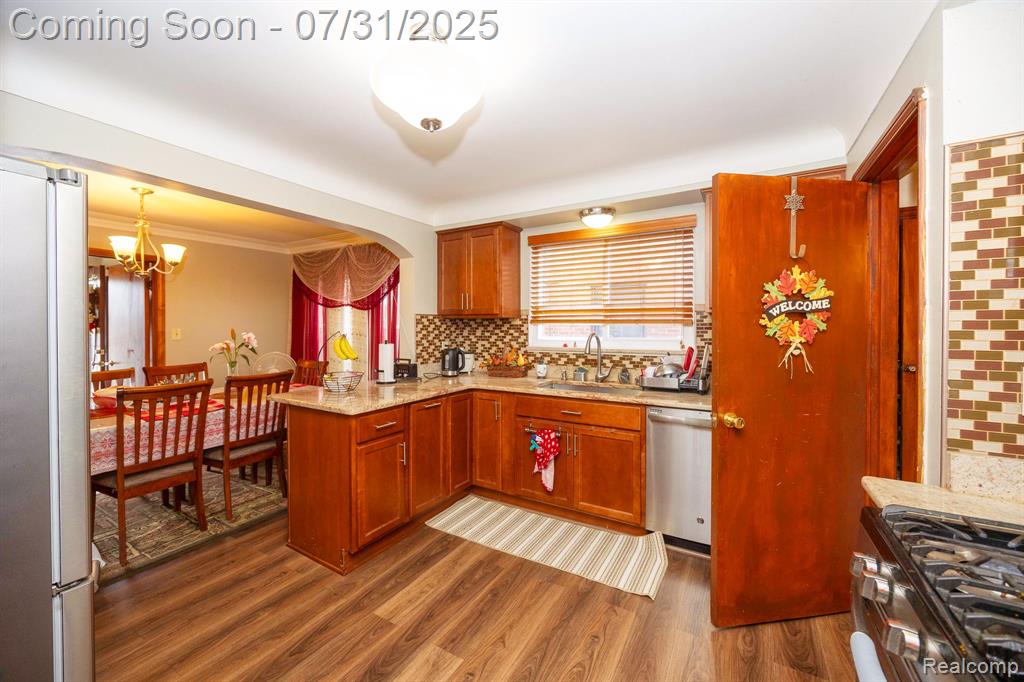 7833 W Morrow Circle, Dearborn, MI 48126 — Photo 19