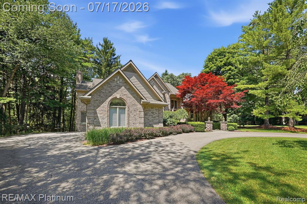 5458 Lake Ridge Drive, Brighton, MI 48116 — Photo 2
