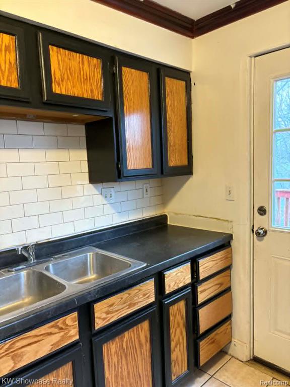 22 Augusta Avenue, Pontiac, MI 48341 — Photo 3