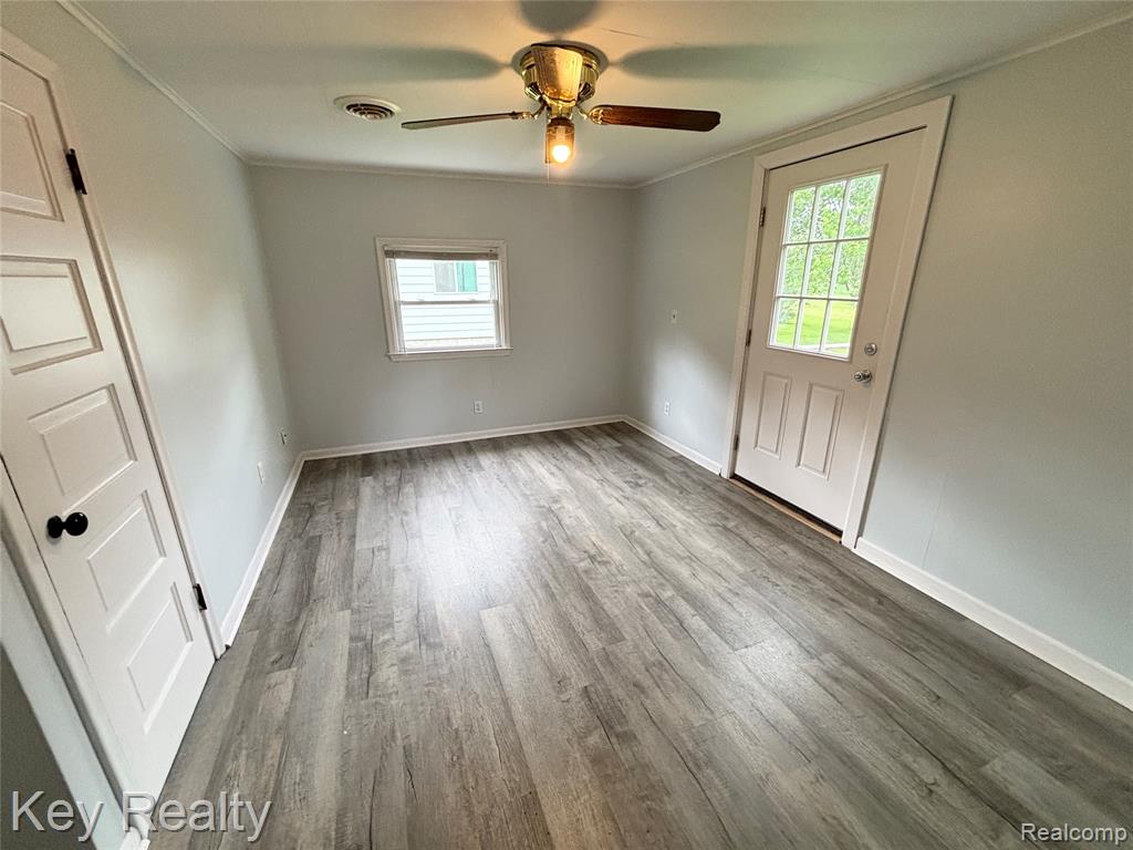 14009 Grafton Road, Carleton, MI 48117 — Photo 12