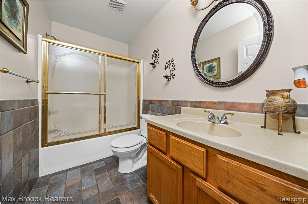 6555 Westphalia, West Bloomfield, MI 48324 — Photo 22