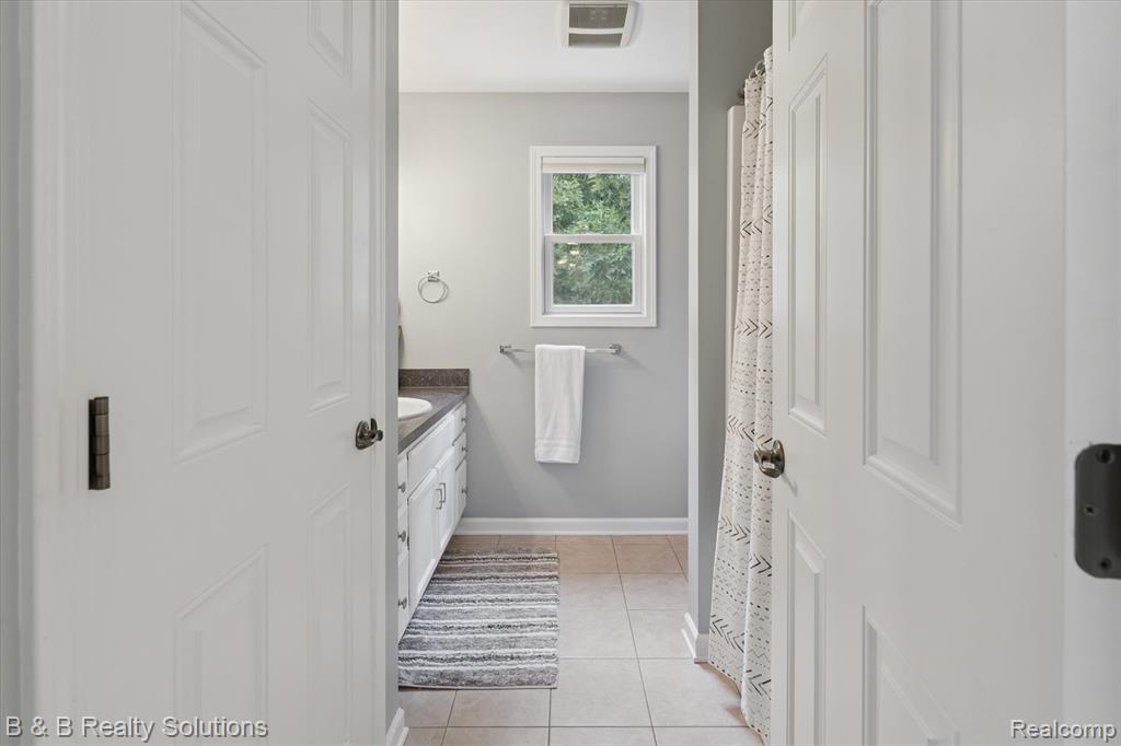 5782 Deer Meadow Trail, North Branch, MI 48461 — Photo 26