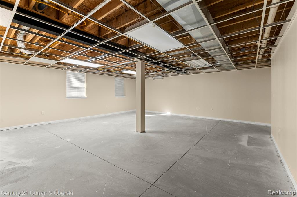 30231 Viewcrest Drive, Novi, MI 48377 — Photo 26