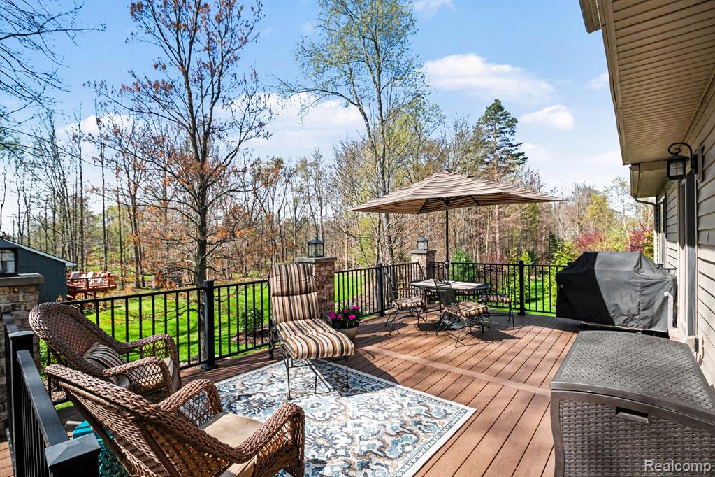 6846 Williamsbury Circle, Clarkston, MI 48348 — Photo 37