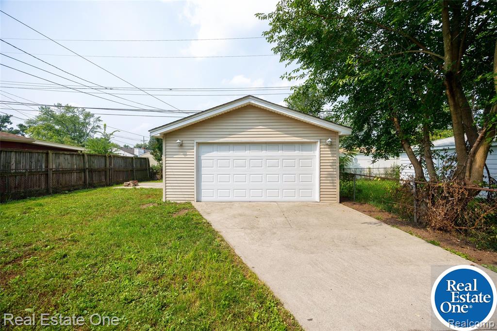 7952 Elm Street, Taylor, MI 48180 — Photo 18