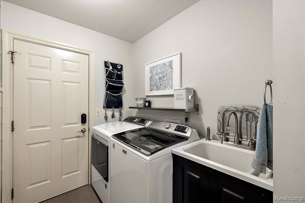 430 Eckford Drive, Troy, MI 48085 — Photo 19