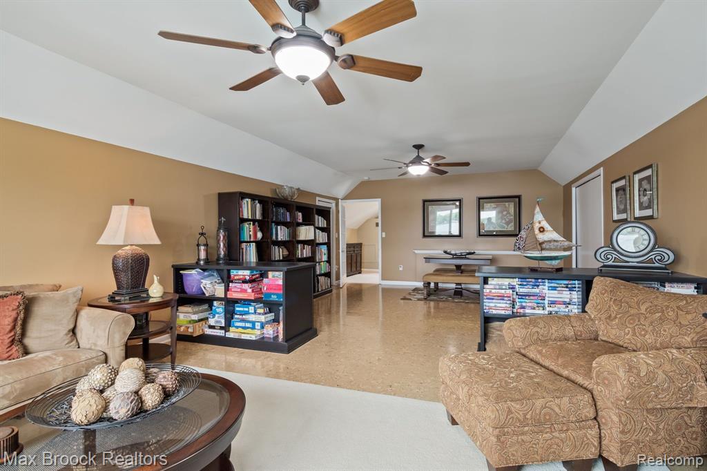 9522 Silverside, South Lyon, MI 48178 — Photo 28