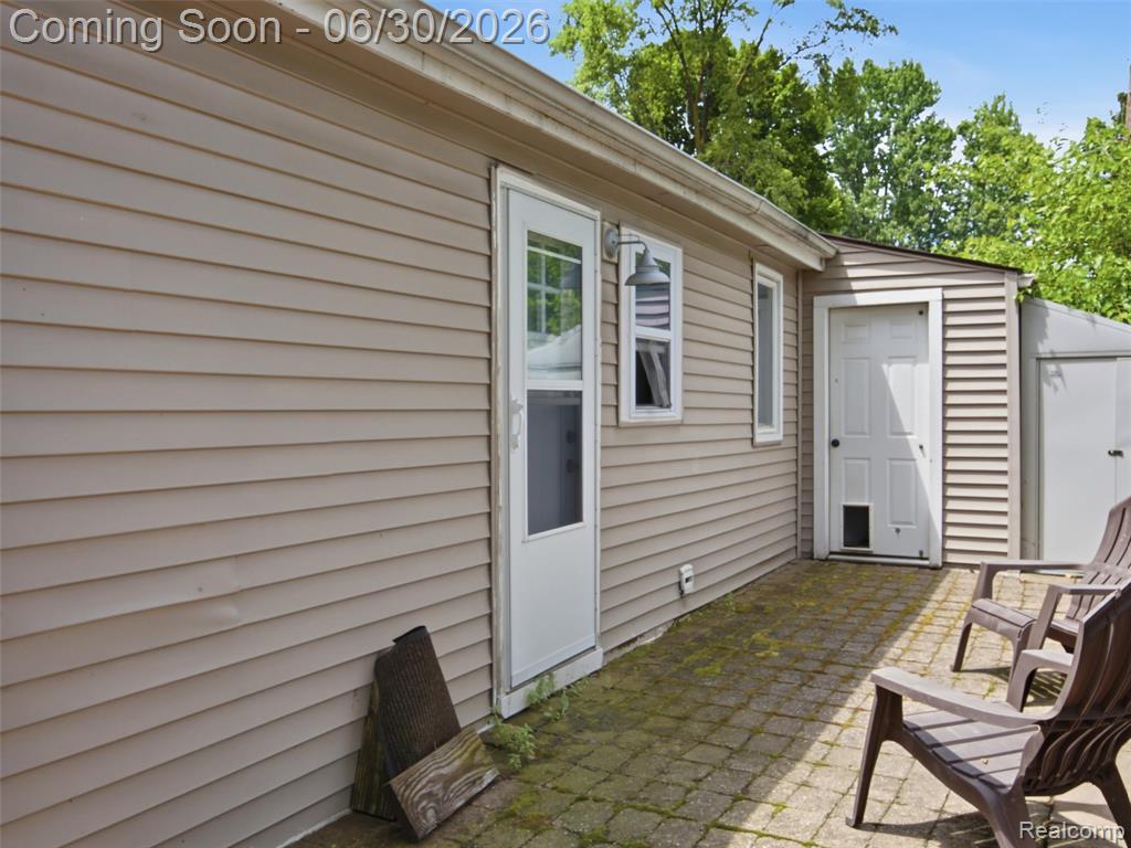 8241 Janis Street, Utica, MI 48317 — Photo 15