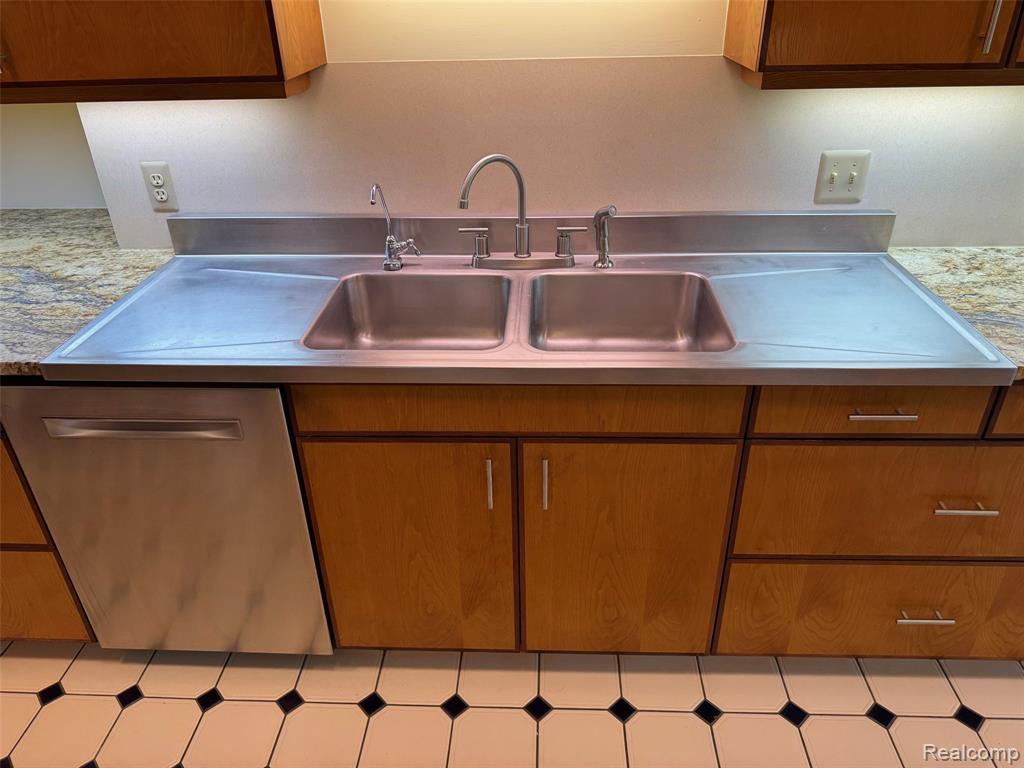 5891 DELANO Road, Oxford, MI 48371 — Photo 14
