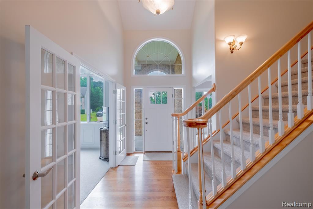 4230 Pavilion Court, Fenton, MI 48430 — Photo 6
