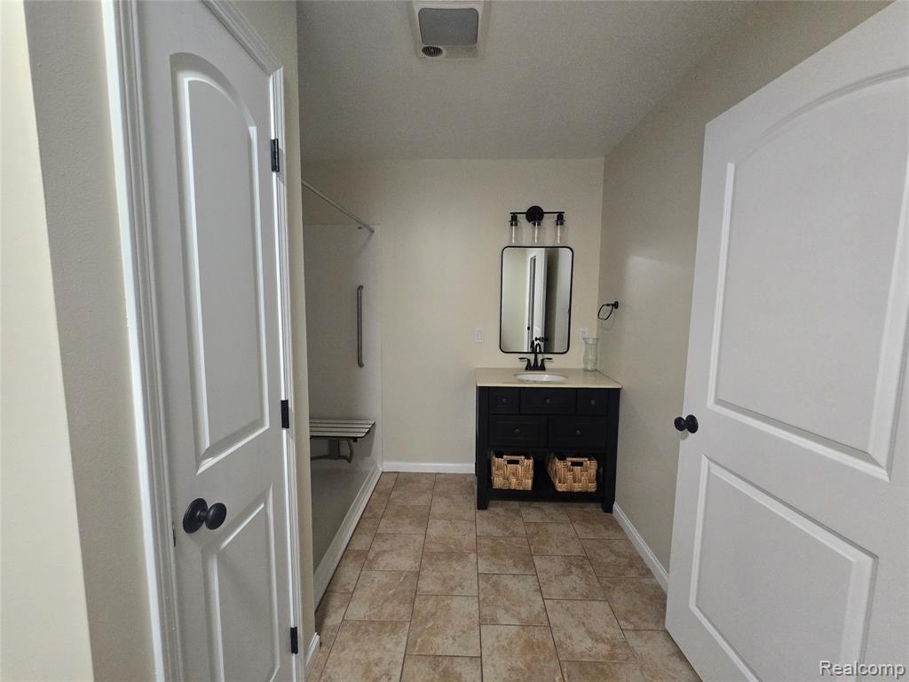 2060 Carleton West Road, Carleton, MI 48117 — Photo 17
