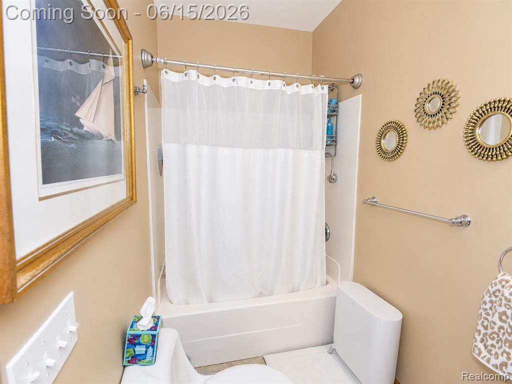 12390 Country Creek Drive, Goodrich Vlg, MI — Photo 17