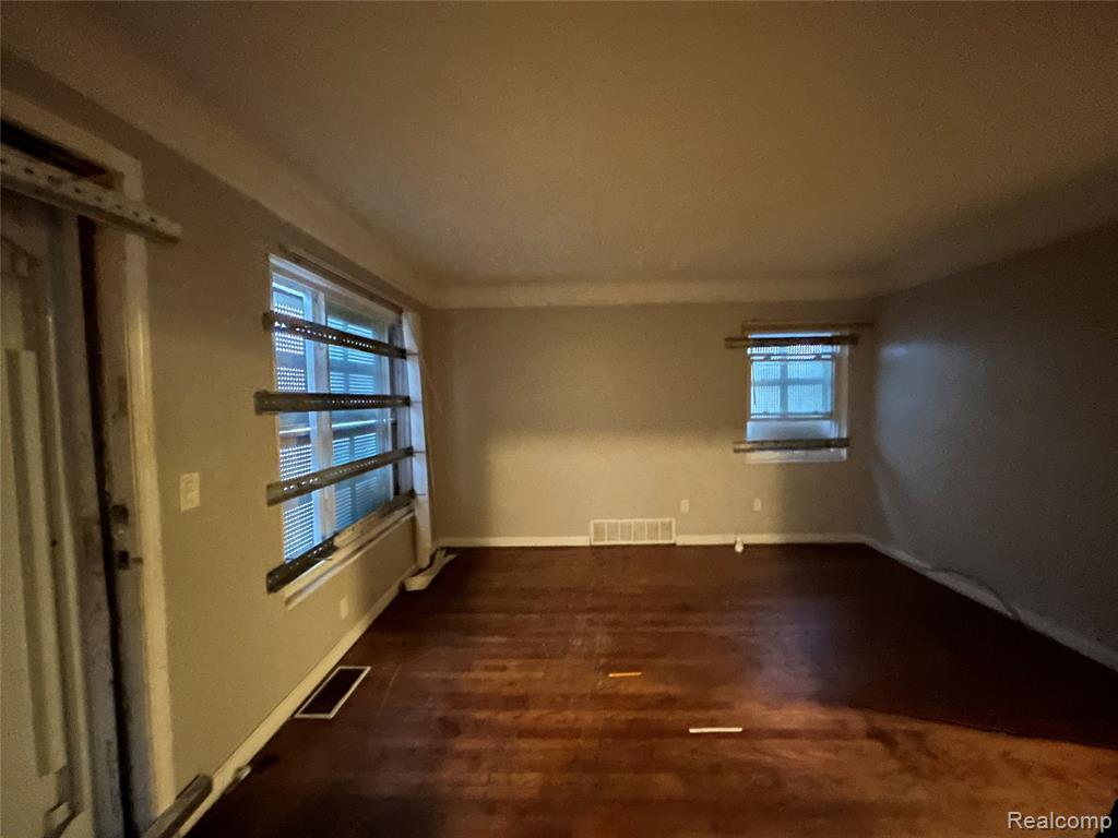 6718 Grandville Avenue, Detroit, MI 48228 — Photo 10