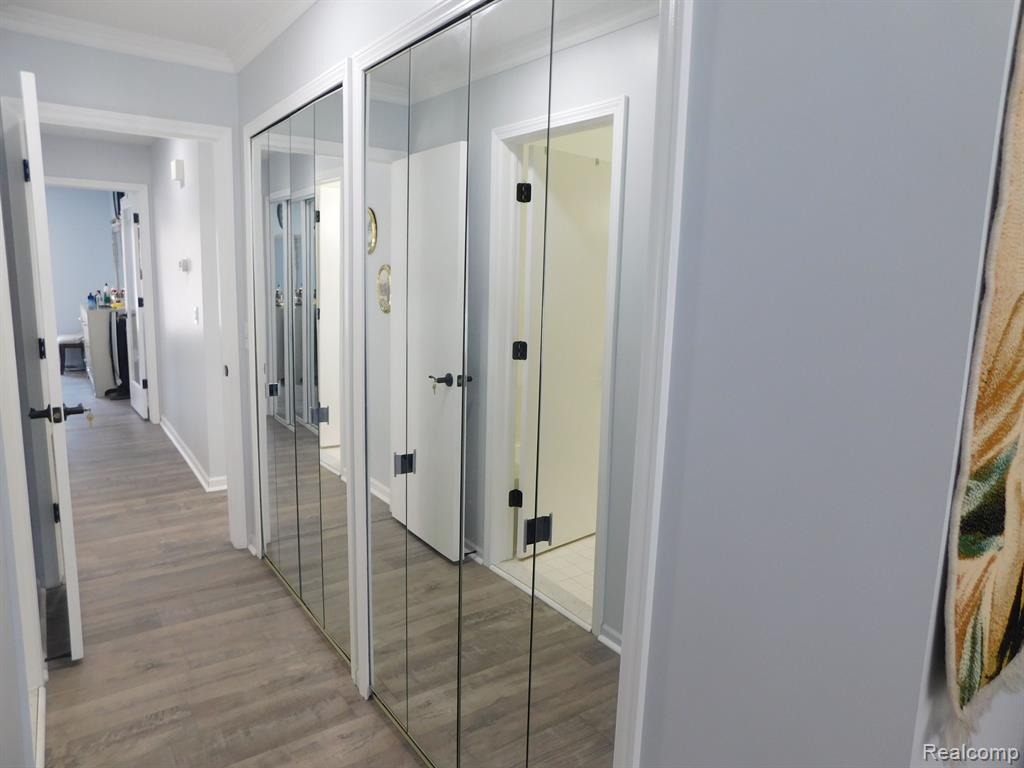 43175 W KIRKWOOD Drive, Clinton Twp, MI 48038 — Photo 35