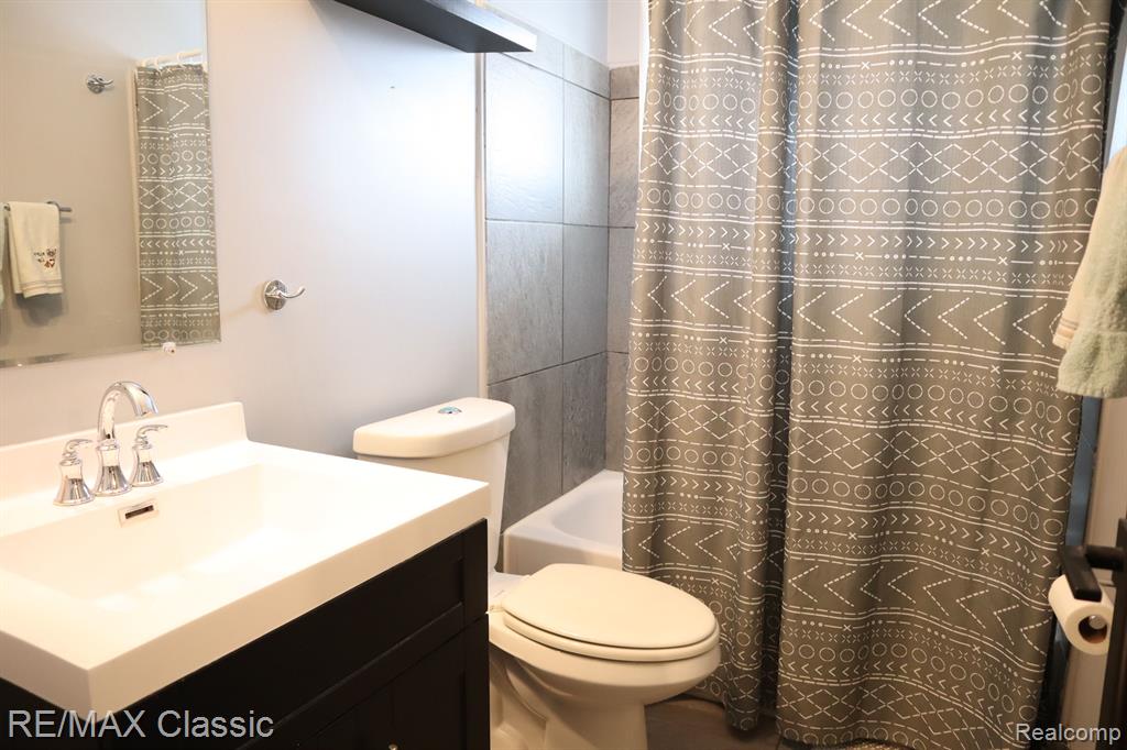 8149 Huntington Street, 12, Westland, MI — Photo 16