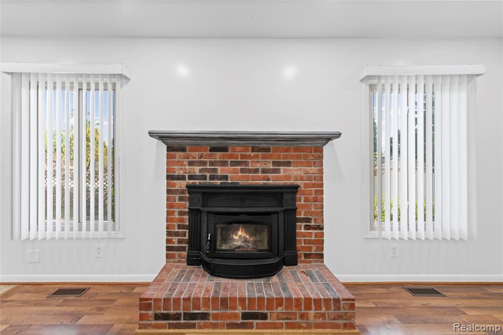 4959 Kingswood Drive, Warren, MI 48092 — Photo 17