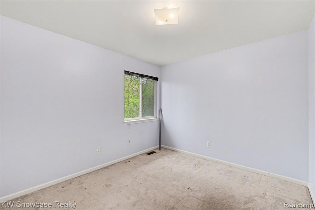 959 E Maple Street, Holly, MI 48442 — Photo 10