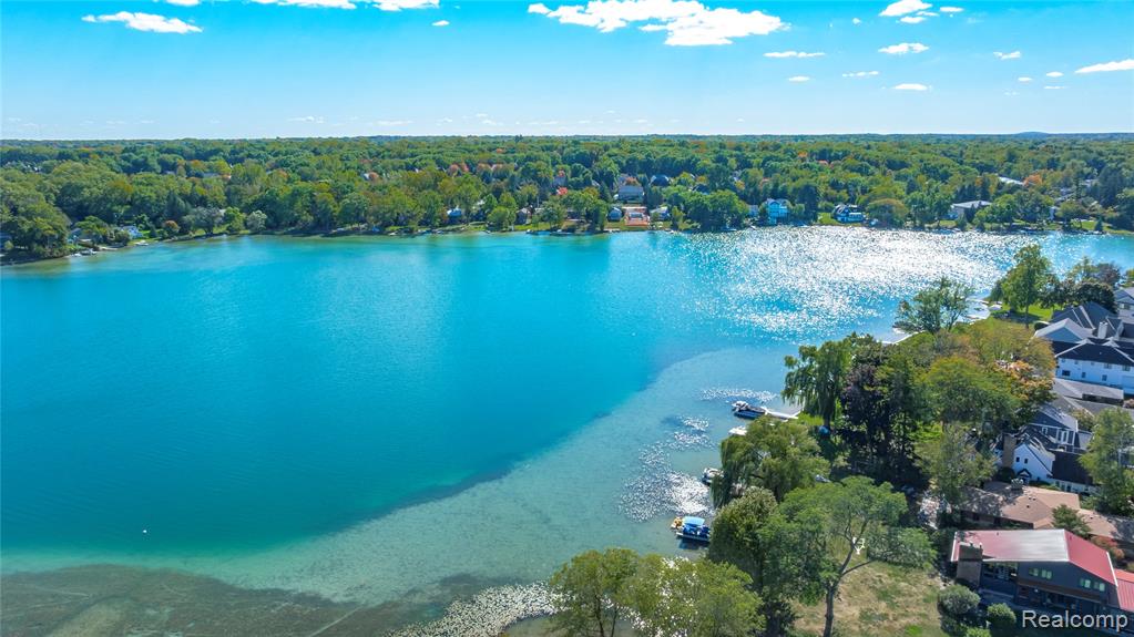 6351 Alden Drive, West Bloomfield, MI 48324 — Photo 6