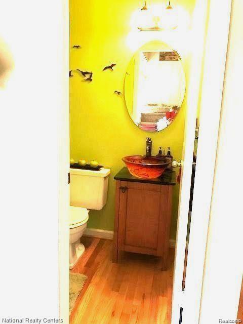21336 E GLEN HAVEN Circle, Northville, MI 48167 — Photo 28