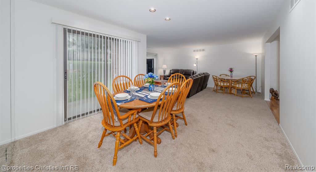 36972 Dartmoor Drive, Farmington Hills, MI 48331 — Photo 9
