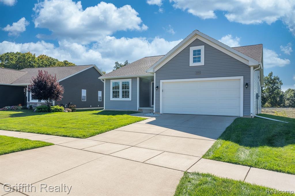 3576 AMBER OAKS Drive, Howell, MI 48855 — Photo 29