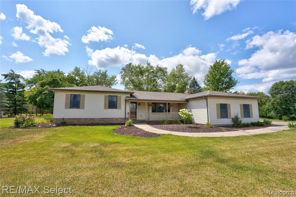 9394 Seymour Road, Swartz Creek, MI 48473