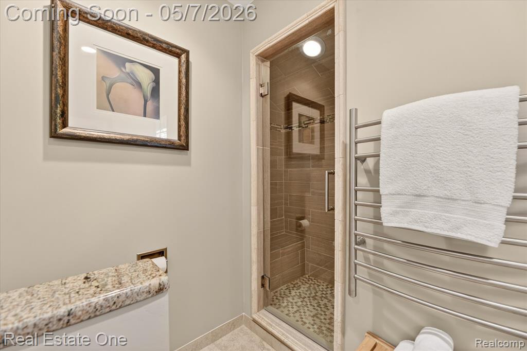 38967 Holsworth Court, Farmington, MI 48331 — Photo 47