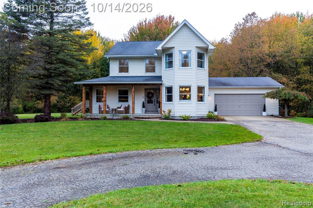 257 Sterling Drive, Lapeer, MI 48446