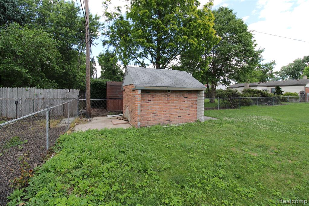 40159 William Drive, Sterling Heights, MI 48313 — Photo 43