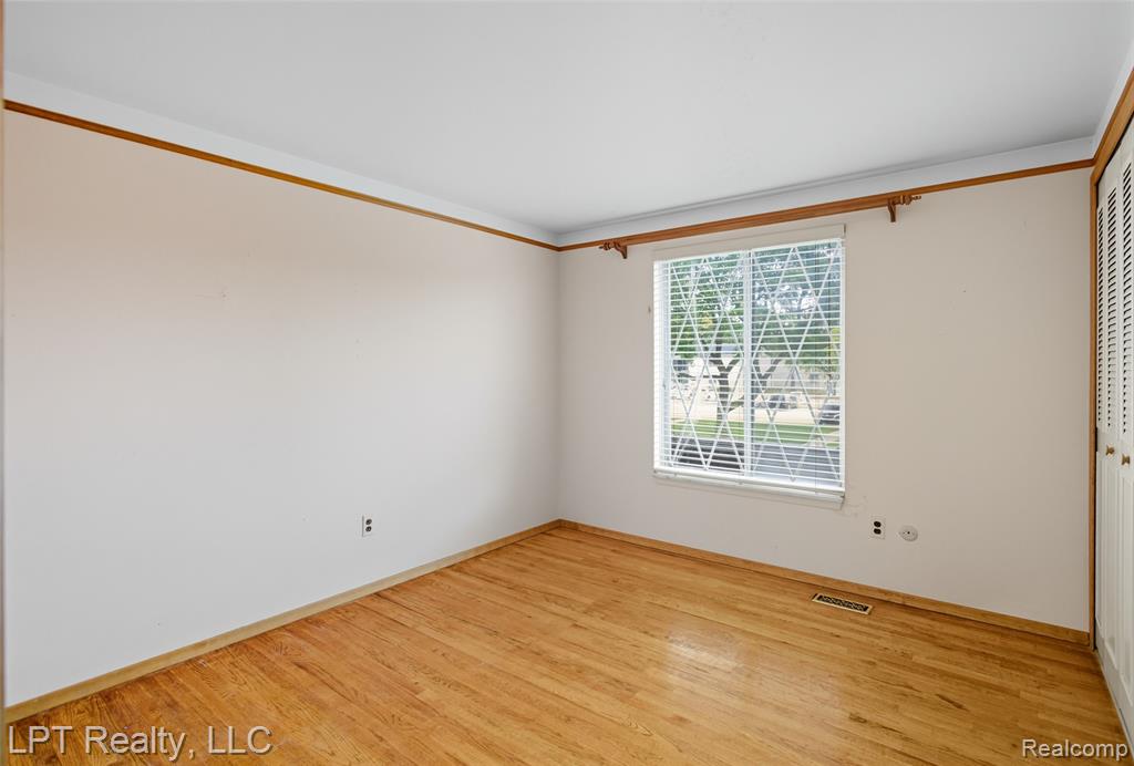 8715 Kennedy Circle, 1, Warren, MI 48093 — Photo 18