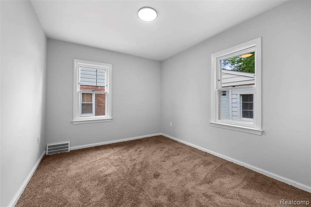 414 Aqua Court, Royal Oak, MI 48073 — Photo 19