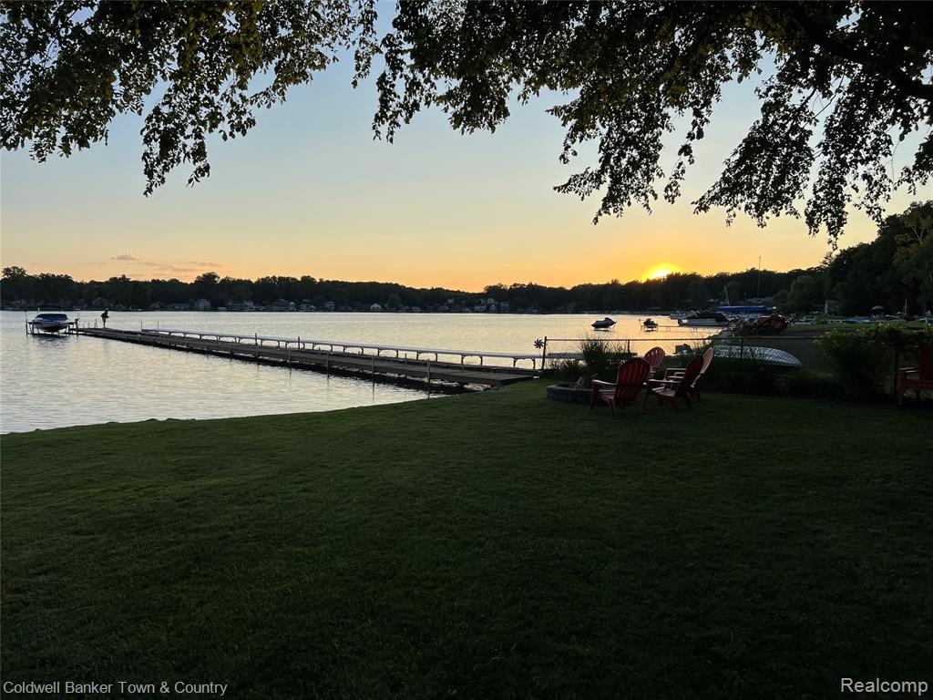 584 Black Oaks Trail, Howell, MI 48843 — Photo 42