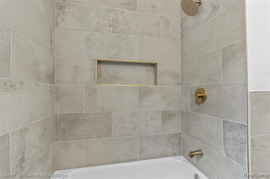 20558 Oakfield Street, Detroit, MI 48235 — Photo 16