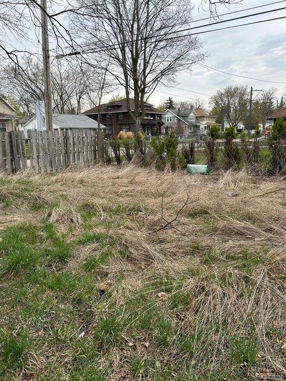 903 E HOLLAND Avenue, Saginaw, MI 48601 — Photo 7