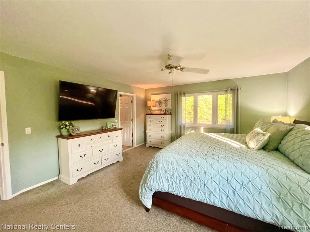 48104 COLONY FARM CIR, Plymouth, MI 48170 — Photo 46