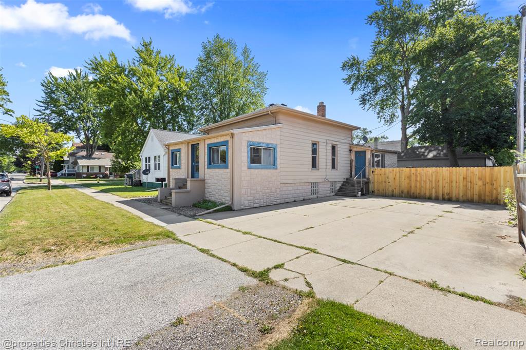 128 N Mary Street, Marine, MI — Photo 3