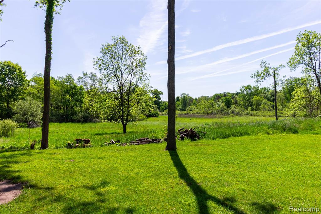 2875 Auten Road, Ortonville, MI 48462 — Photo 37
