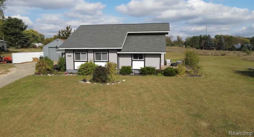 4380 Dale Drive, Highland, MI — front exterior