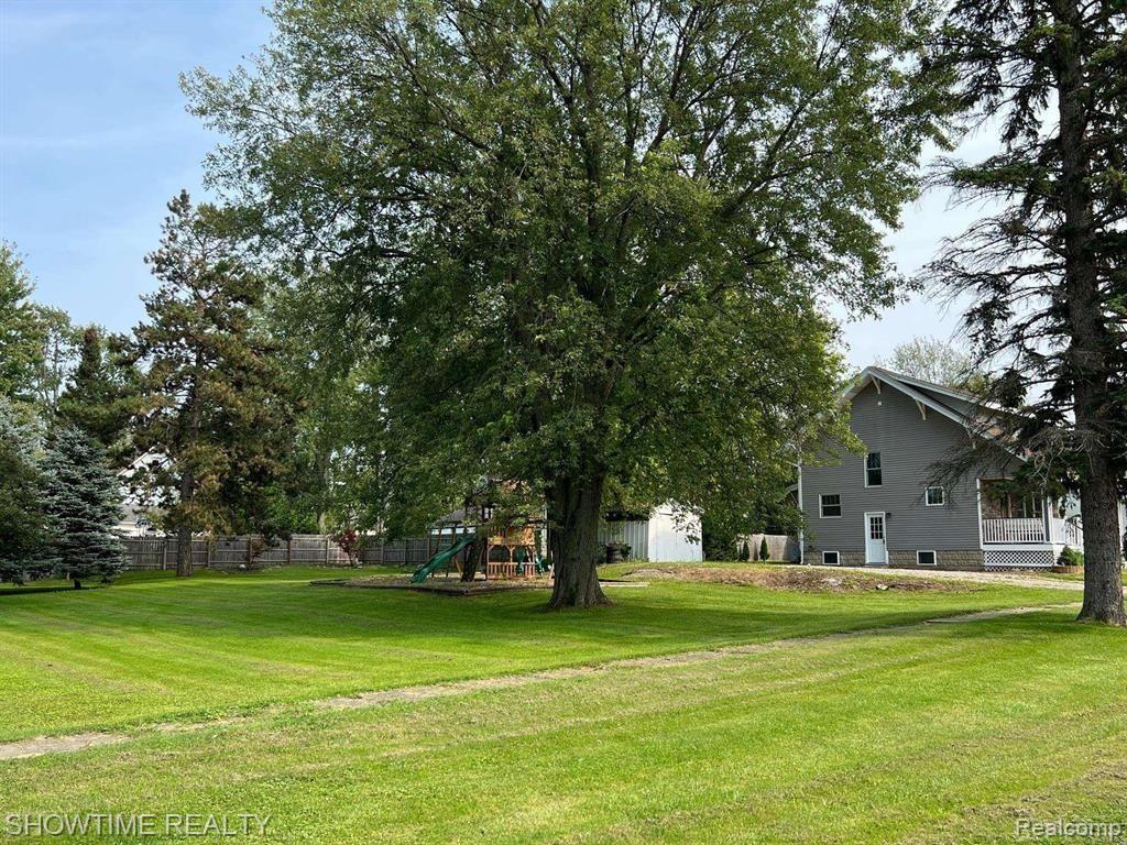 159 S HIGH Street, MI 48419 — Photo 18