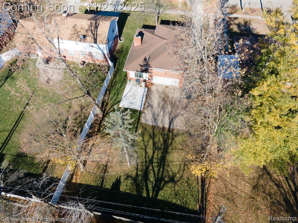 17377 Avilla Boulevard, Lathrup Village, MI 48076 — Photo 17