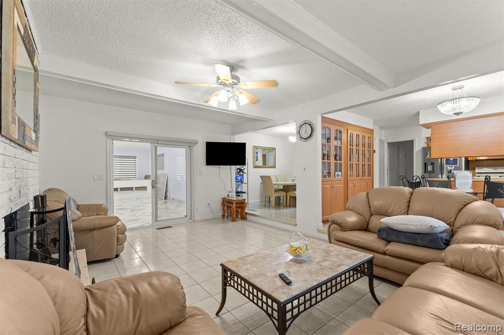 26611 Cecile Street, Dearborn Heights, MI 48127 — Photo 20