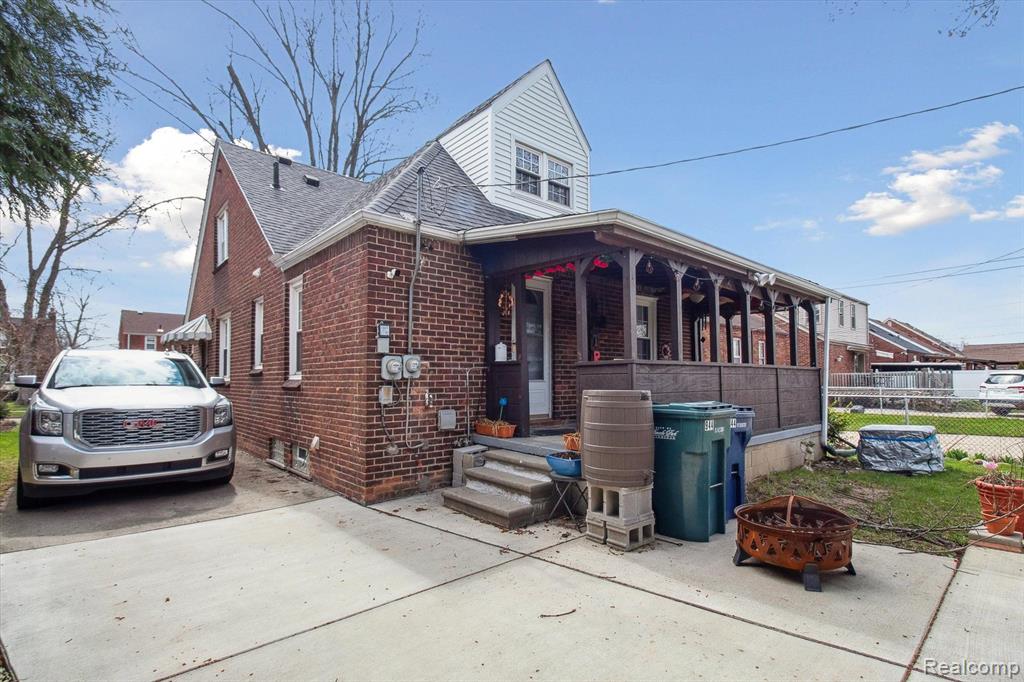 944 NEW YORK Avenue, Lincoln Park, MI 48146 — Photo 28