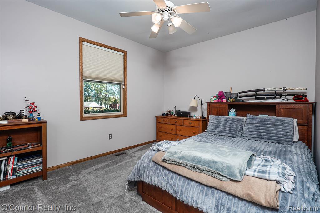 765 Lomasney Lane, Marysville, MI 48040 — Photo 35